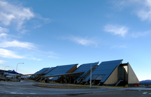 ushuaia-malvinas-argentinas-intl-airport-ush-a-c-3-9roport-_de-__700_0.jpg