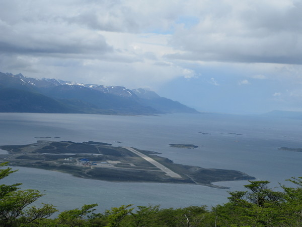 ushuaia-malvinas-argentinas-intl-airport-ush-a-c-3-9roportdeushua-fa_700_0.jpg