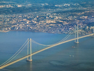 akashi bridge japan
