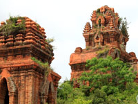 Banh It Tower