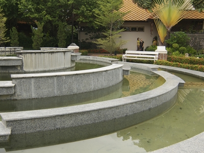 Ban Phu Toei Hot Spring Park