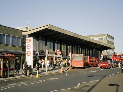 Barking Station