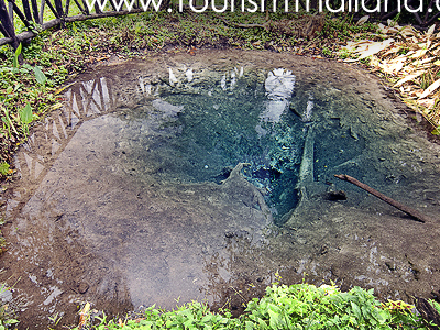 Bua Tong Waterfall - Nam Phu Chet Si Bua Tong Waterfall - Nam Phu Chet Si
