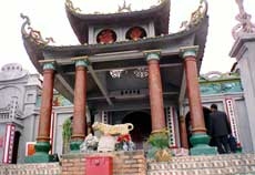 Cua Ong Temple