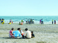 Dumas Beach