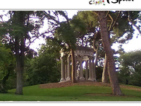 El Capricho Park in Alameda de Osuna