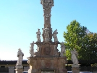 Holy Trinity Statue-Vác