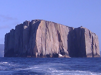 Hippolyte Rocks