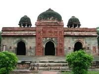 Isa Khans Mosque