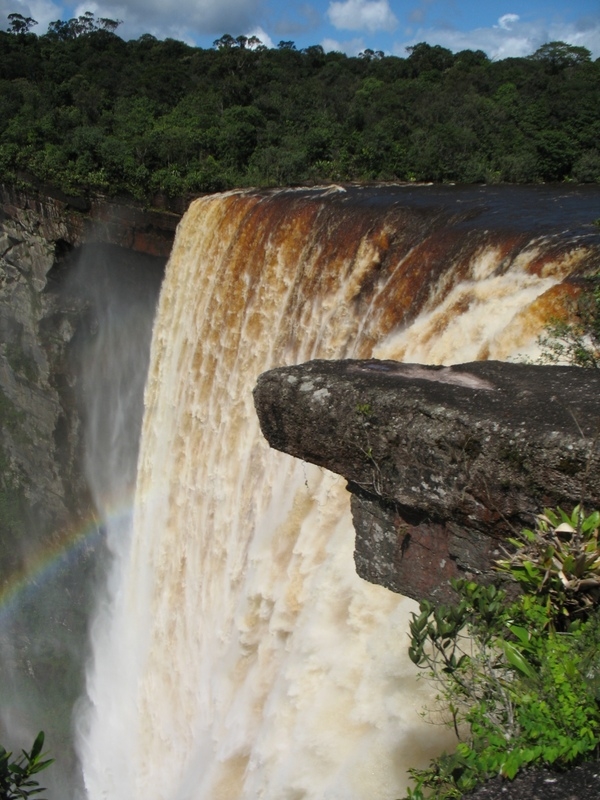 Download this Kaieteur Falls Photos picture