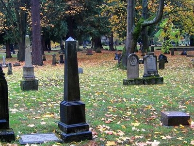 Lone Fir Cemetery