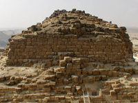 Pyramid G1 B