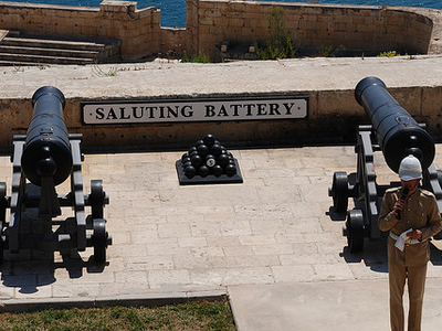 Old Saluting Battery