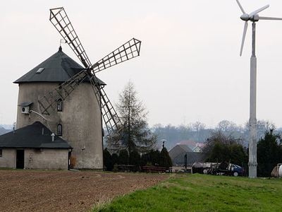 Łowkowice Windmill