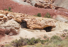 Oyler Mines Along Scenic Drive