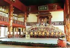 Royal Theater - Duyet Thi Duong Royal Theater - Duyet Thi Duong