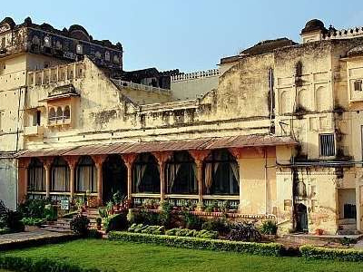 Sheesh Mahal