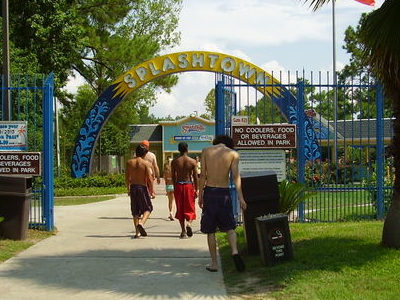 SplashTown Waterpark
