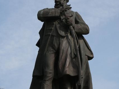 Statue of Lajos Kossuth