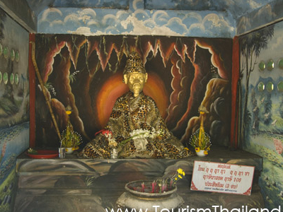 Suthewa Rusi Statue