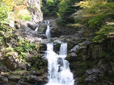 Sandan Kyō