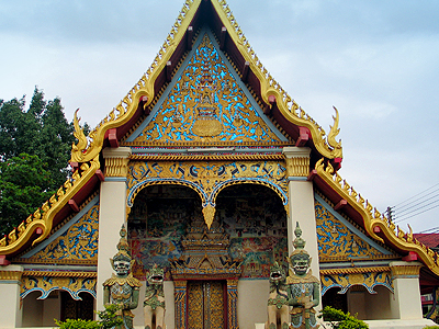 Wat Si Khun Mueang