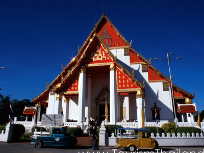 Wihan Phra Mongkhon Bophit