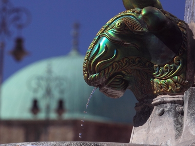 Zsolnay-fountain