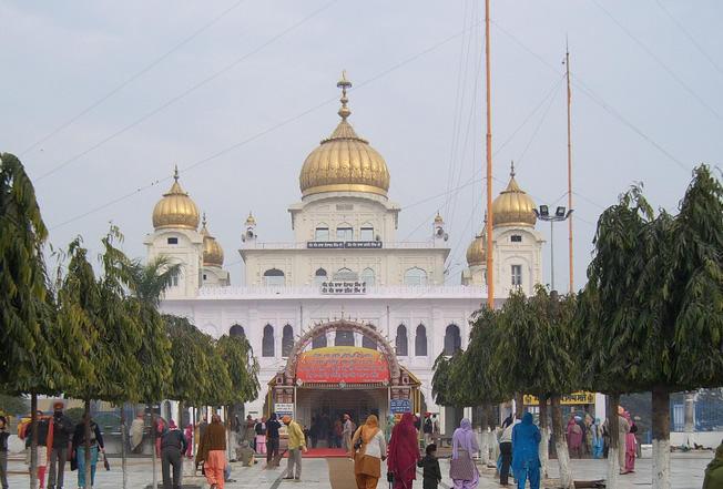 gurdwara-fatehgarh-sahib-india-photos