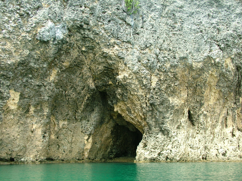  - limestone-cave-guimaras